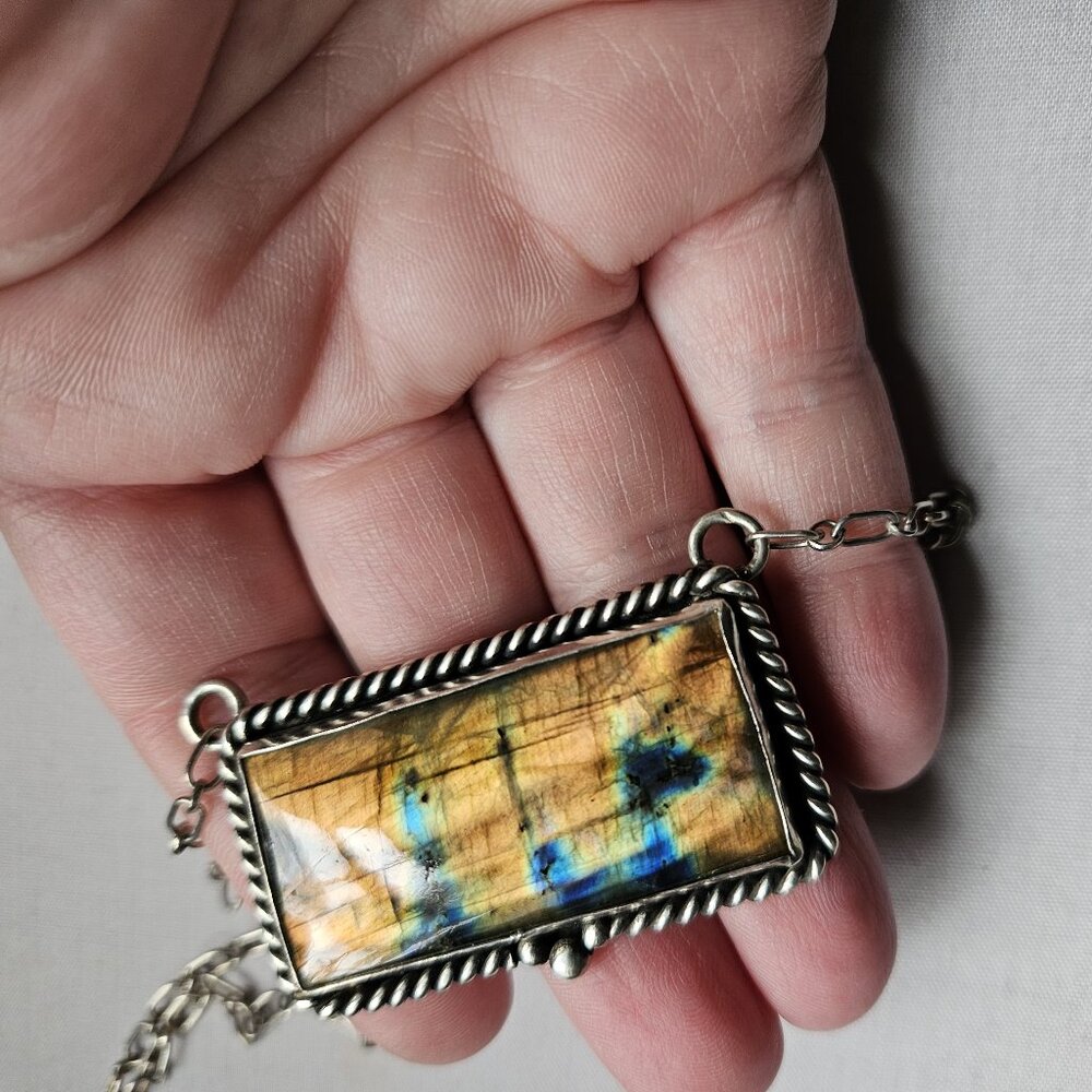 Labradorite scene Necklace